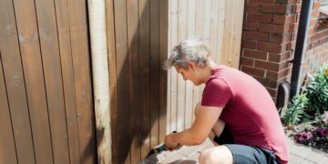 preparing fence for winter